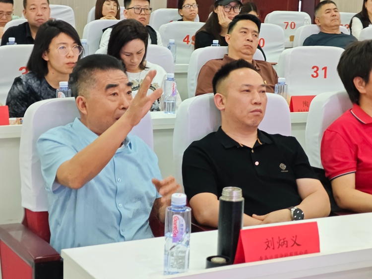 歡迎牛商匯的貴賓們蒞臨青島中邦凌電器有限公司——交流與共進(jìn)